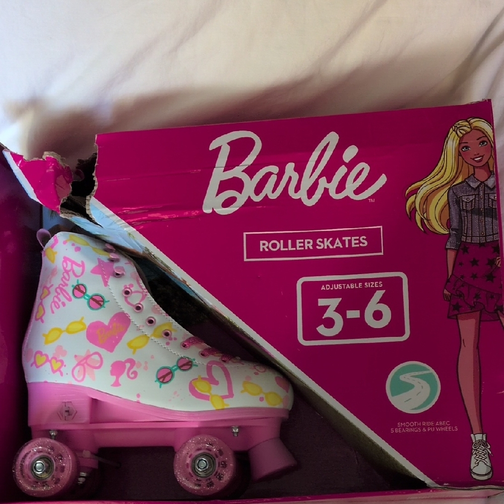Barbie White and Pink Quad Roller Skates with Heart Graphics